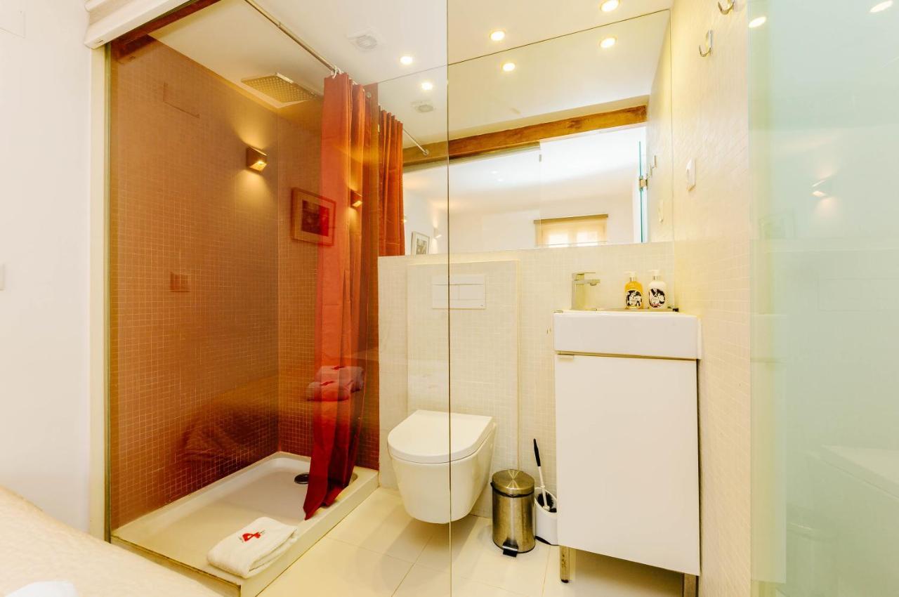 Rent4Rest Bairro Alto Charming 1Bd Apartment Lisboa Eksteriør bilde