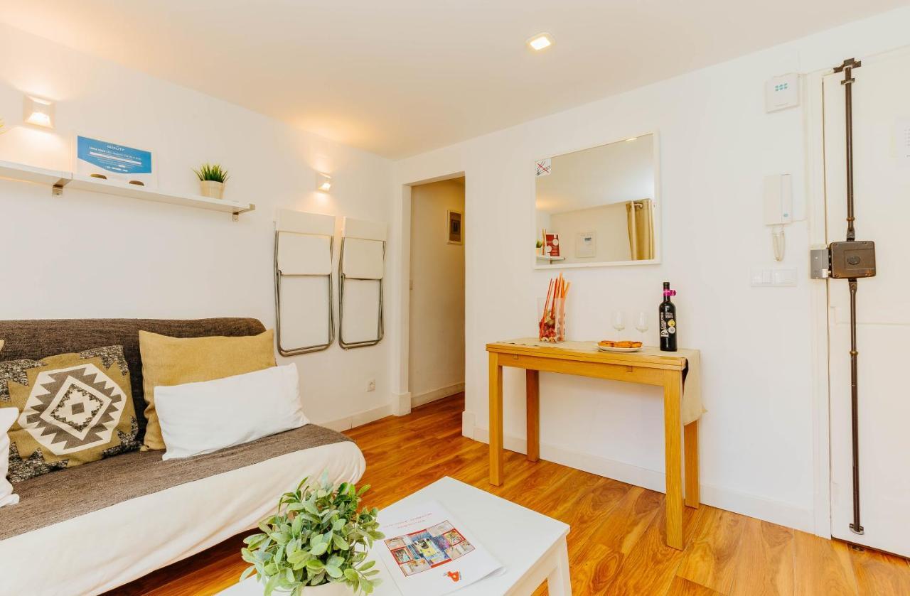 Rent4Rest Bairro Alto Charming 1Bd Apartment Lisboa Eksteriør bilde