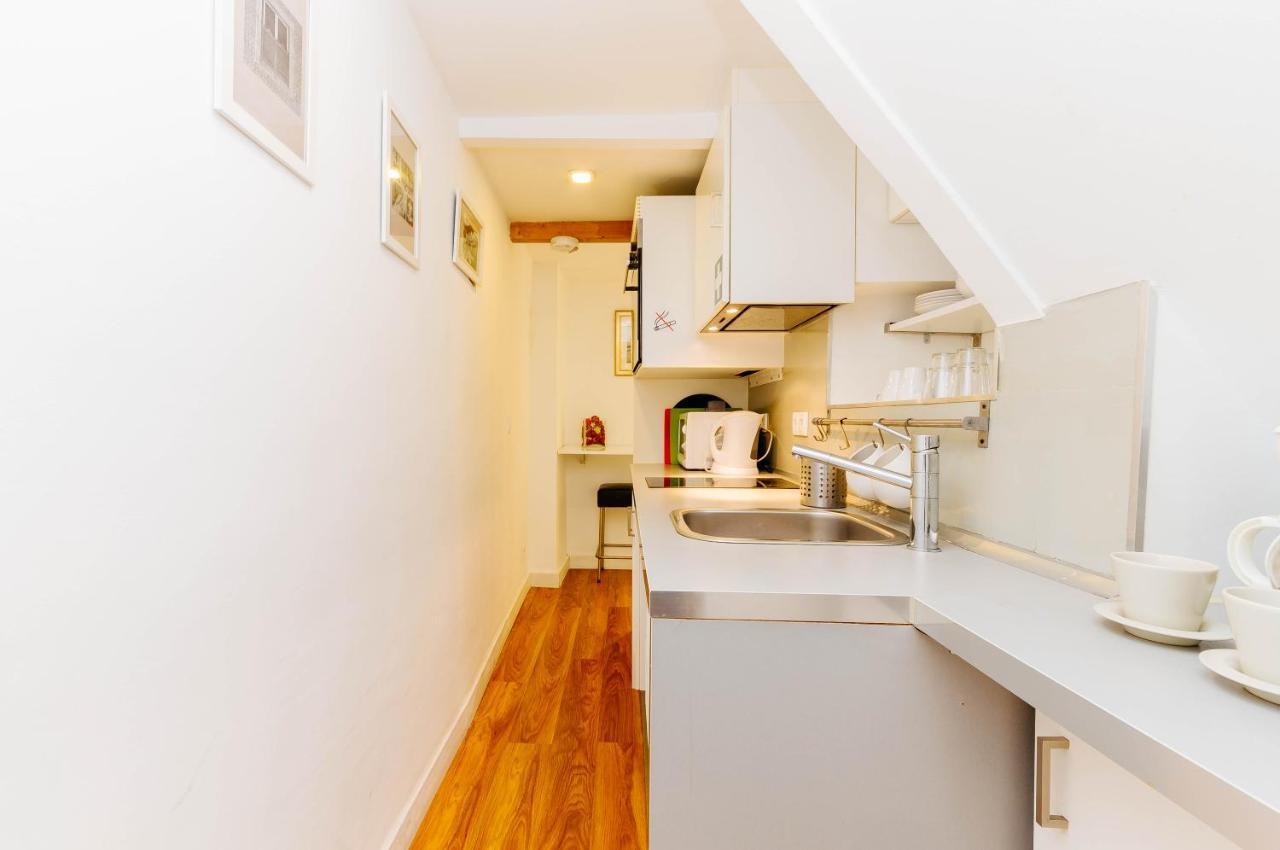 Rent4Rest Bairro Alto Charming 1Bd Apartment Lisboa Eksteriør bilde