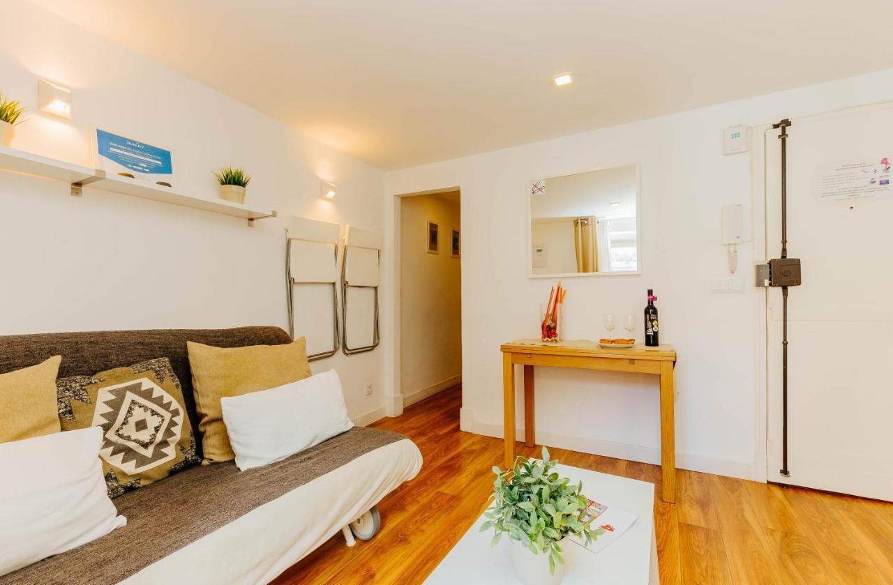 Rent4Rest Bairro Alto Charming 1Bd Apartment Lisboa Eksteriør bilde