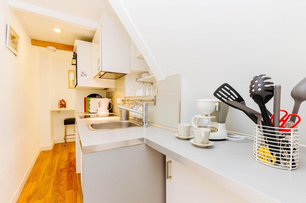 Rent4Rest Bairro Alto Charming 1Bd Apartment Lisboa Eksteriør bilde