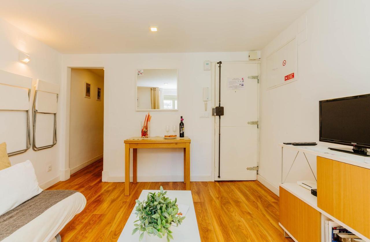 Rent4Rest Bairro Alto Charming 1Bd Apartment Lisboa Eksteriør bilde